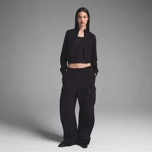 Skims Boyfriend Fleece Cargo Sweatpants Washed Onyx Black NWT RARE